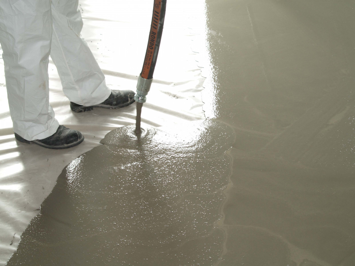 New RIBA-assessed flowing floor screeds CPD by Saint-Gobain Weber